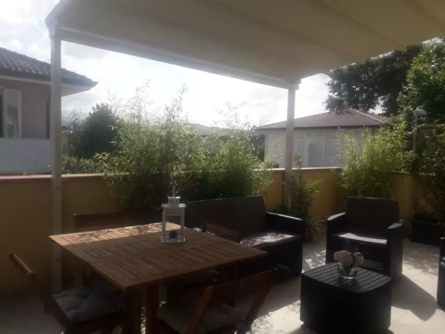 Immagine 3 di Appartamento in affitto  a Pietrasanta