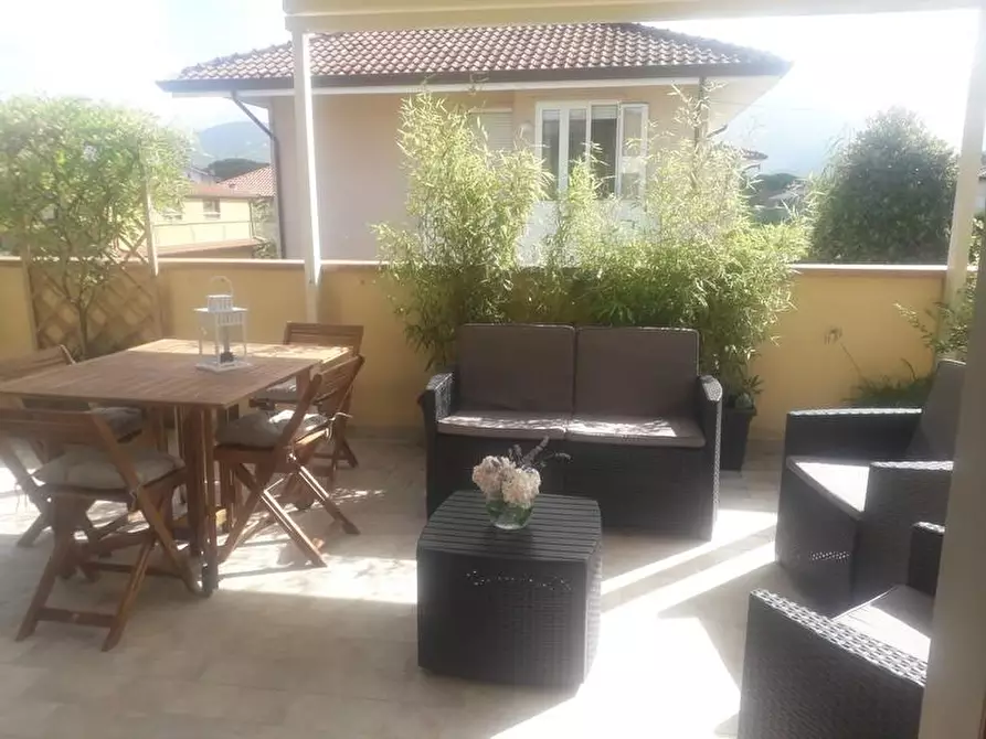Immagine 4 di Appartamento in affitto  a Pietrasanta