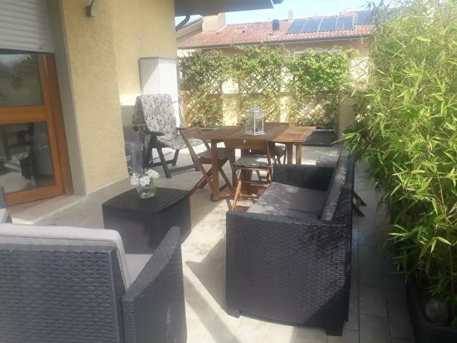 Immagine 1 di Appartamento in affitto  a Pietrasanta