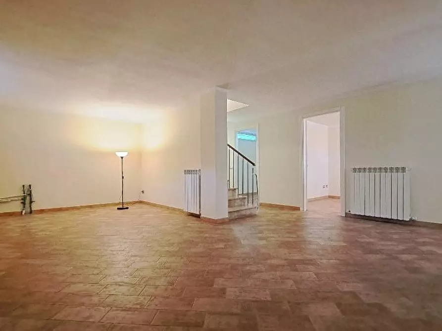 Immagine 36 di Villa in vendita  a San Giuliano Terme