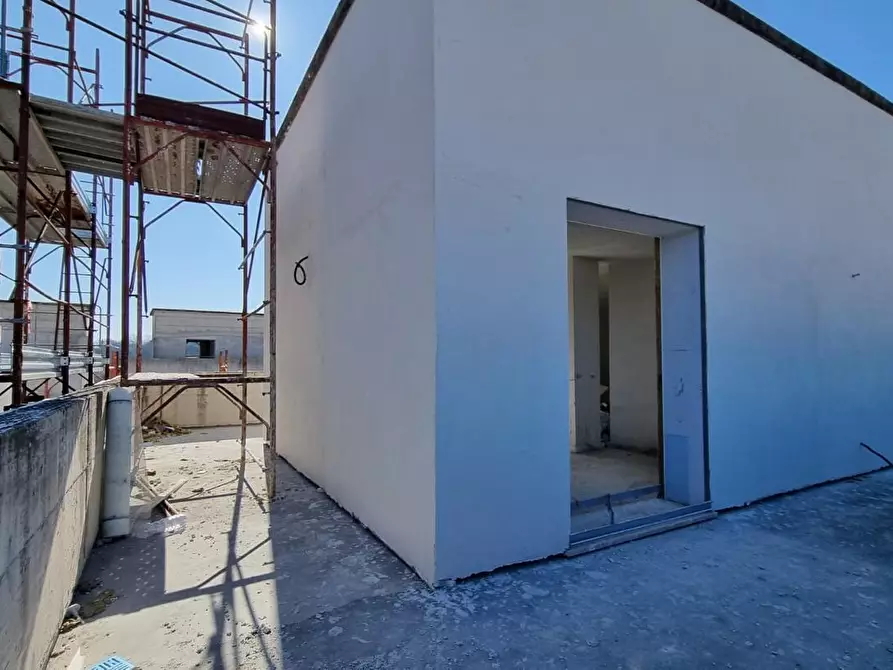 Immagine 9 di Appartamento in vendita  a Collesalvetti