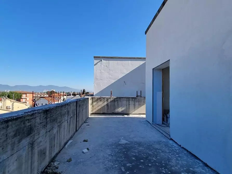 Immagine 10 di Appartamento in vendita  a Collesalvetti