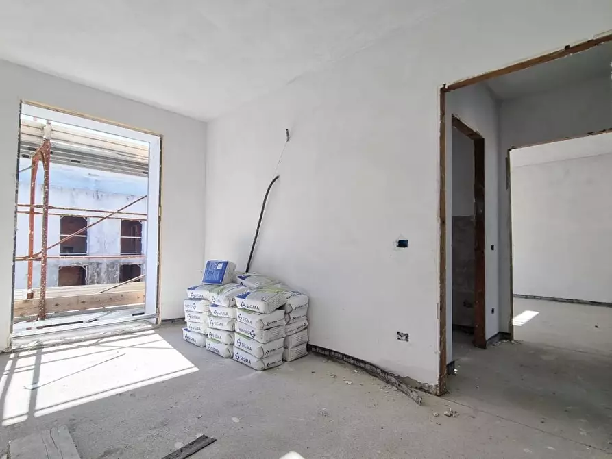 Immagine 13 di Appartamento in vendita  a Collesalvetti