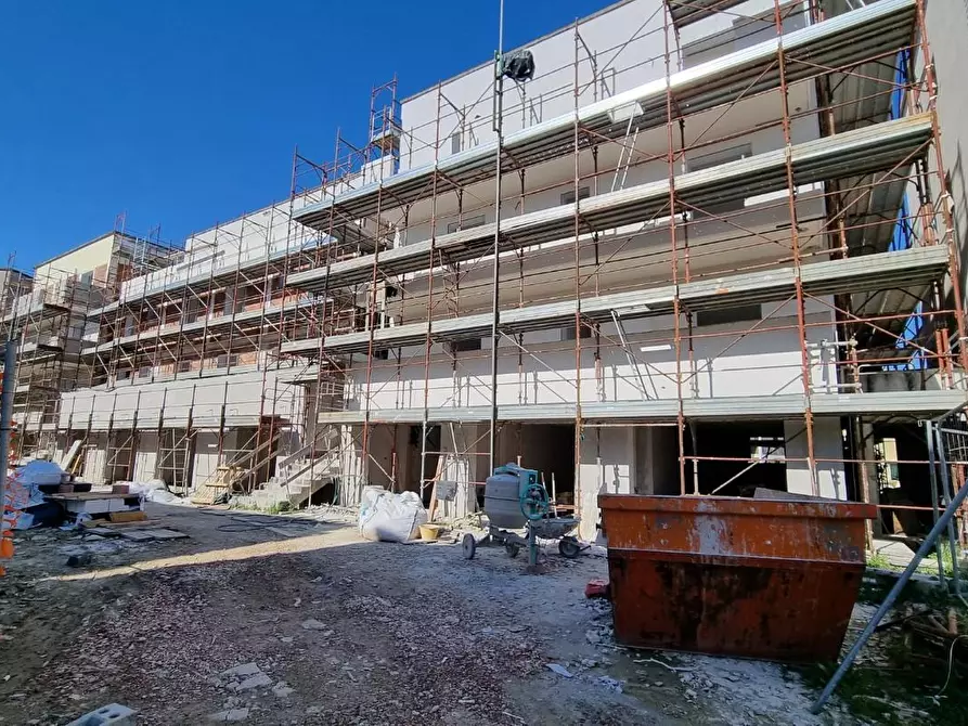 Immagine 23 di Appartamento in vendita  a Collesalvetti