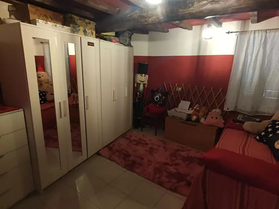 Immagine 21 di Terratetto in vendita  a Massa