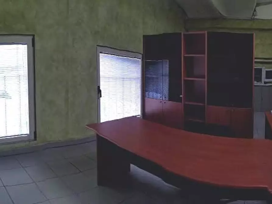 Immagine 8 di Ufficio in affitto  a Monteriggioni