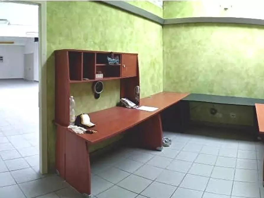 Immagine 7 di Ufficio in affitto  a Monteriggioni