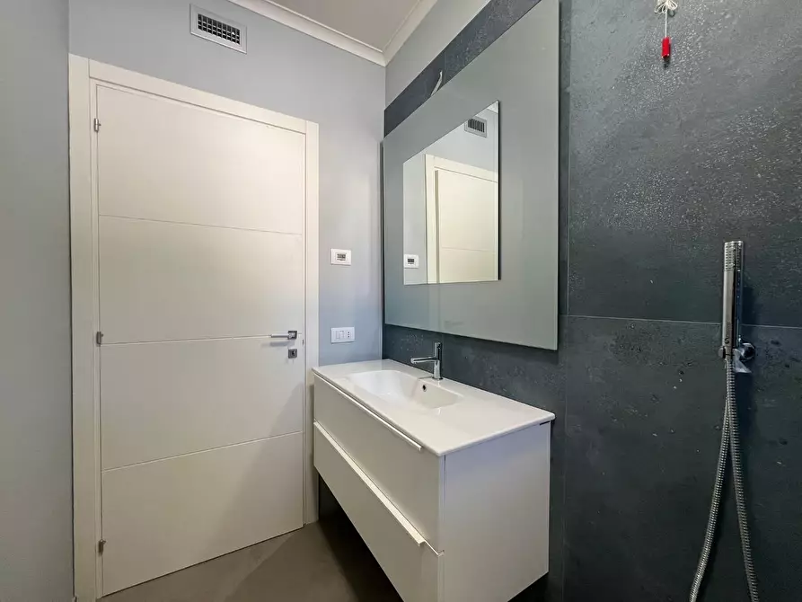 Immagine 19 di Appartamento in vendita  a Empoli