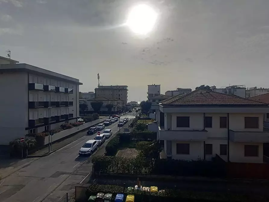 Immagine 27 di Appartamento in affitto  a Camaiore