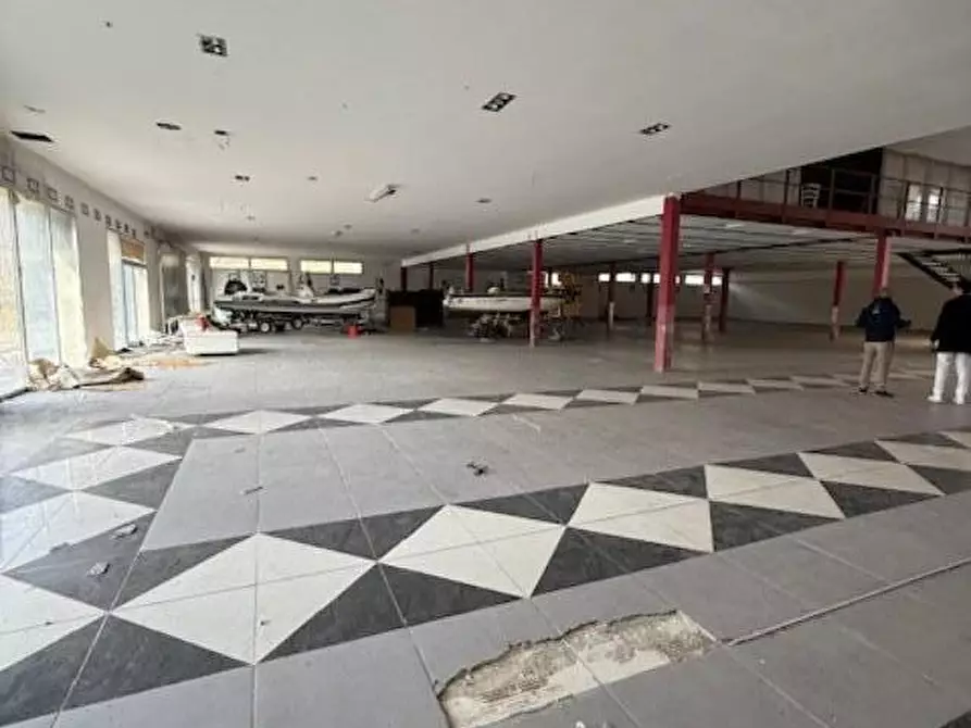 Immagine 1 di Capannone industriale in vendita  a Vezzano Ligure