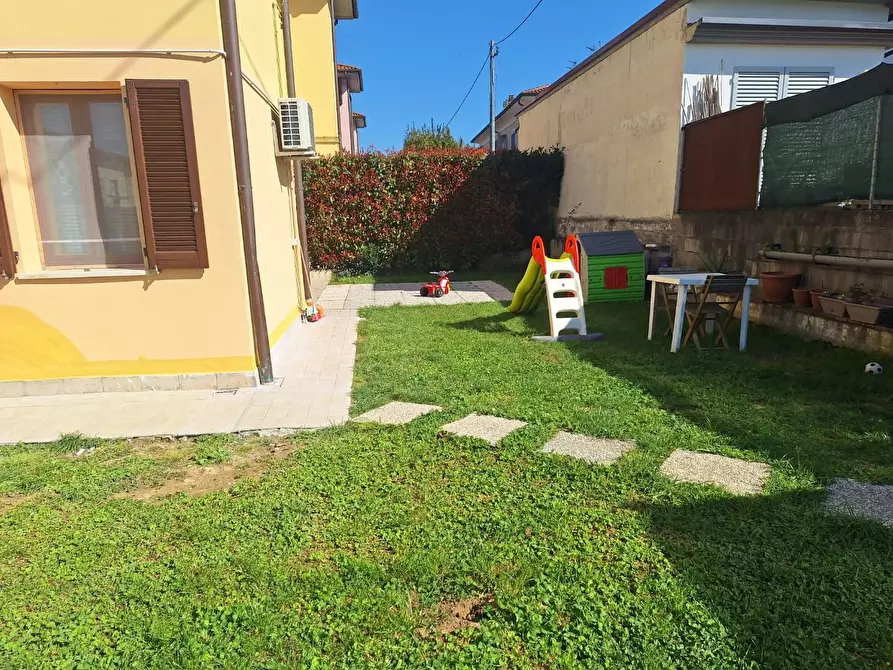 Immagine 8 di Appartamento in vendita  a Altopascio