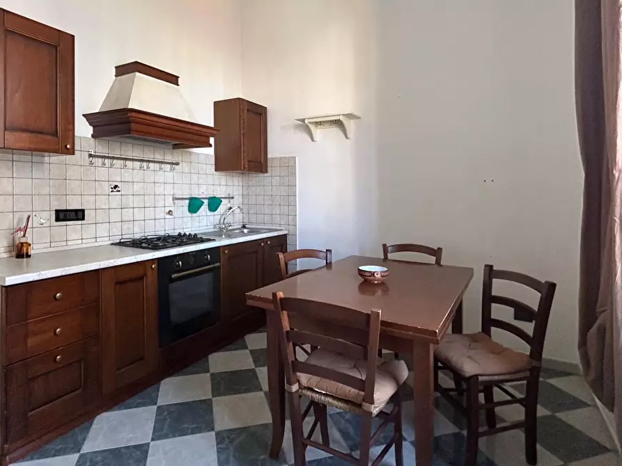 Immagine 2 di Appartamento in vendita  a Livorno