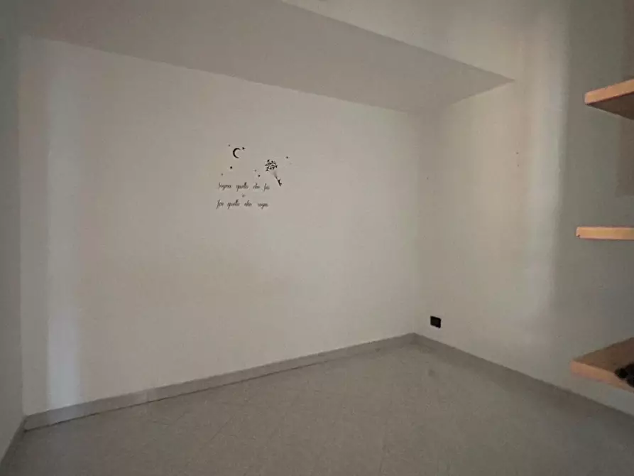 Immagine 14 di Appartamento in vendita  a Livorno