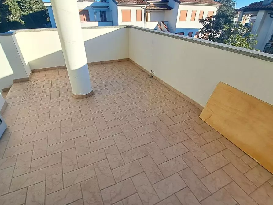 Immagine 3 di Appartamento in vendita  a Rosignano Marittimo