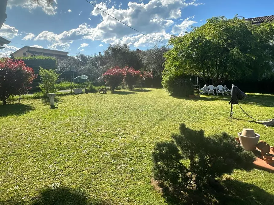 Immagine 14 di Casa indipendente in vendita  a Castelnuovo Magra