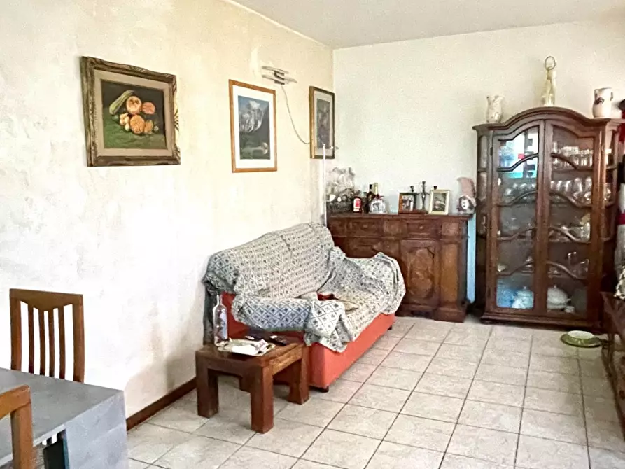 Immagine 7 di Appartamento in vendita  a Siena