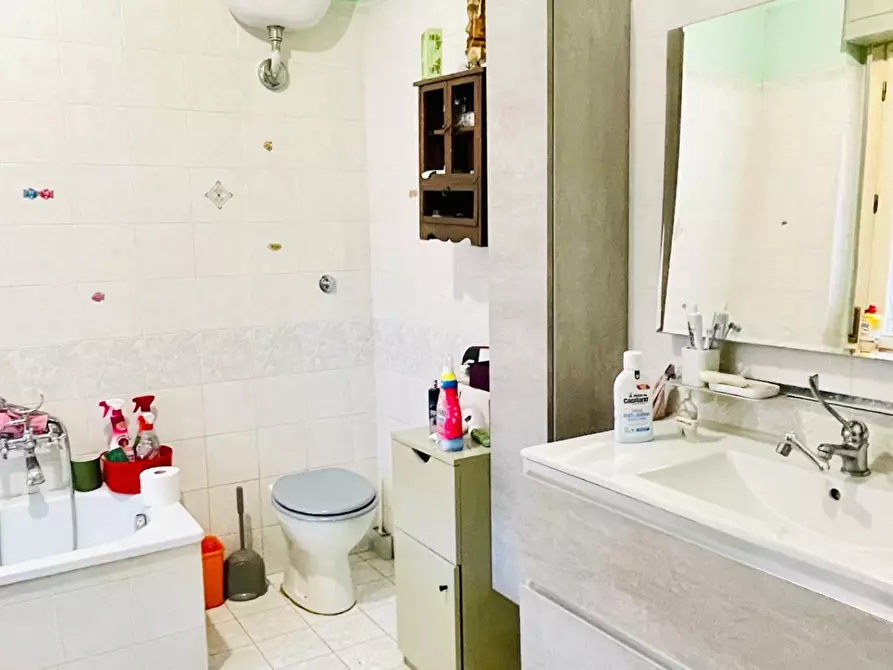 Immagine 10 di Appartamento in vendita  a Siena