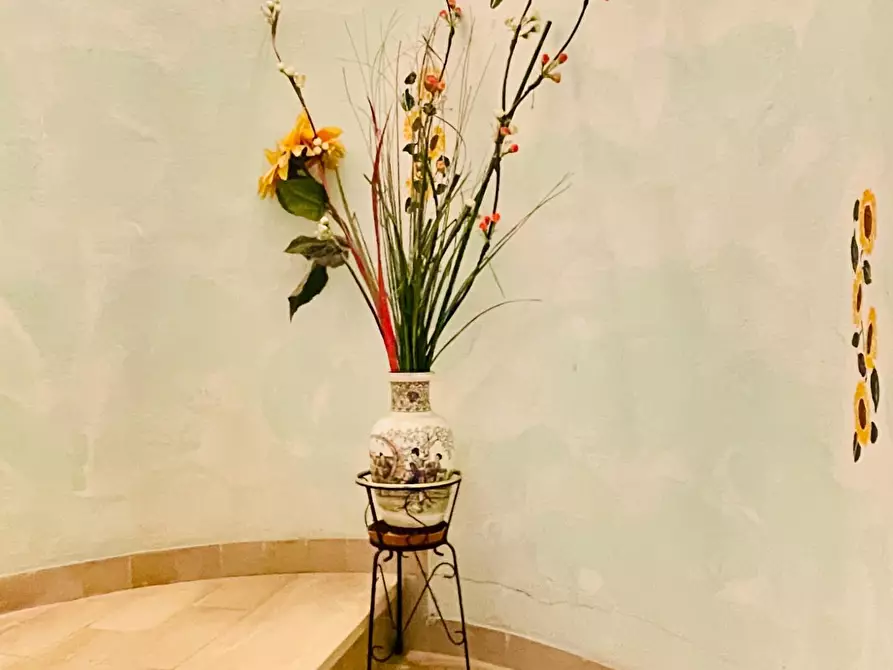 Immagine 11 di Appartamento in vendita  a Siena