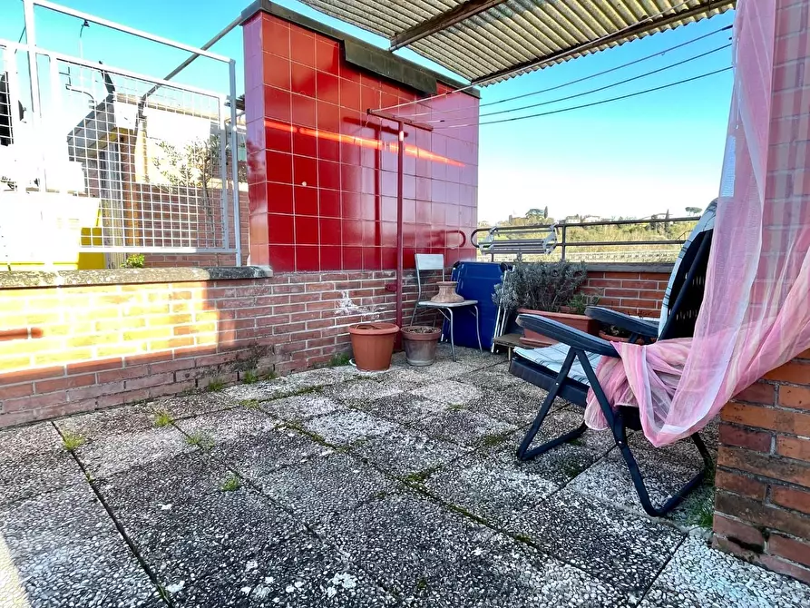 Immagine 26 di Appartamento in vendita  a Siena