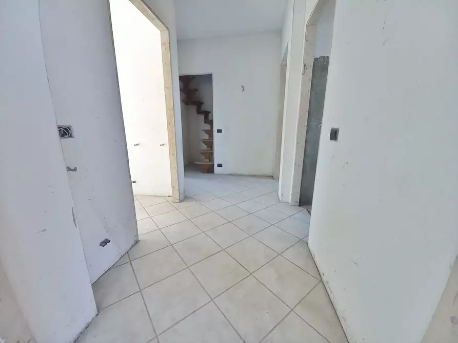 Immagine 9 di Appartamento in vendita  a Castelfiorentino