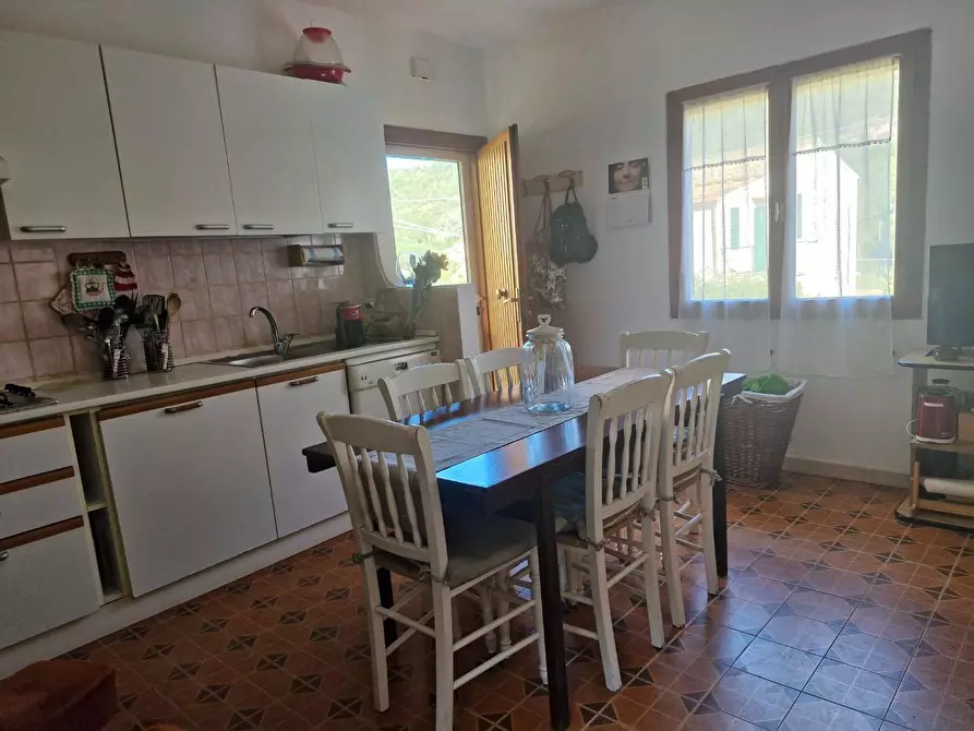 Immagine 2 di Appartamento in vendita  a Rio Marina