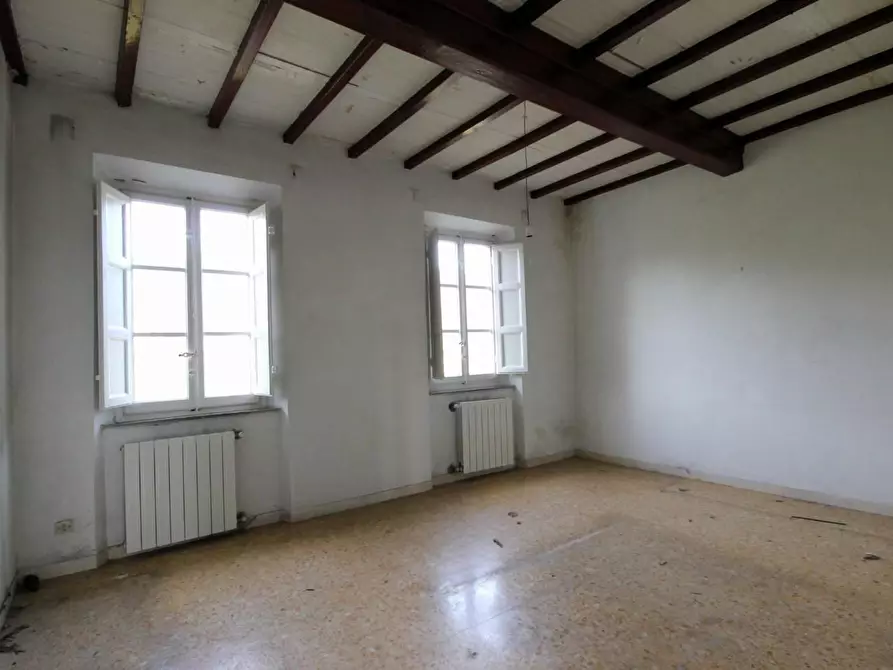Immagine 30 di Rustico / casale in vendita  a Capannori