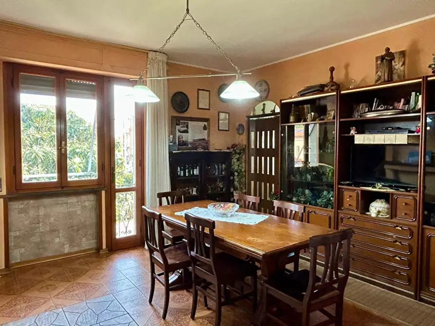 Immagine 1 di Casa trifamiliare in vendita  a Vicopisano