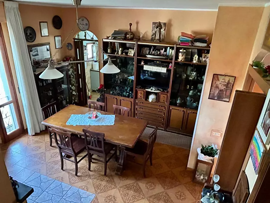 Immagine 2 di Casa trifamiliare in vendita  a Vicopisano
