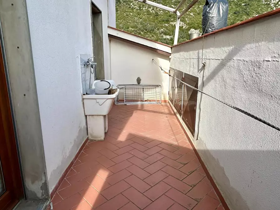 Immagine 17 di Casa trifamiliare in vendita  a Vicopisano