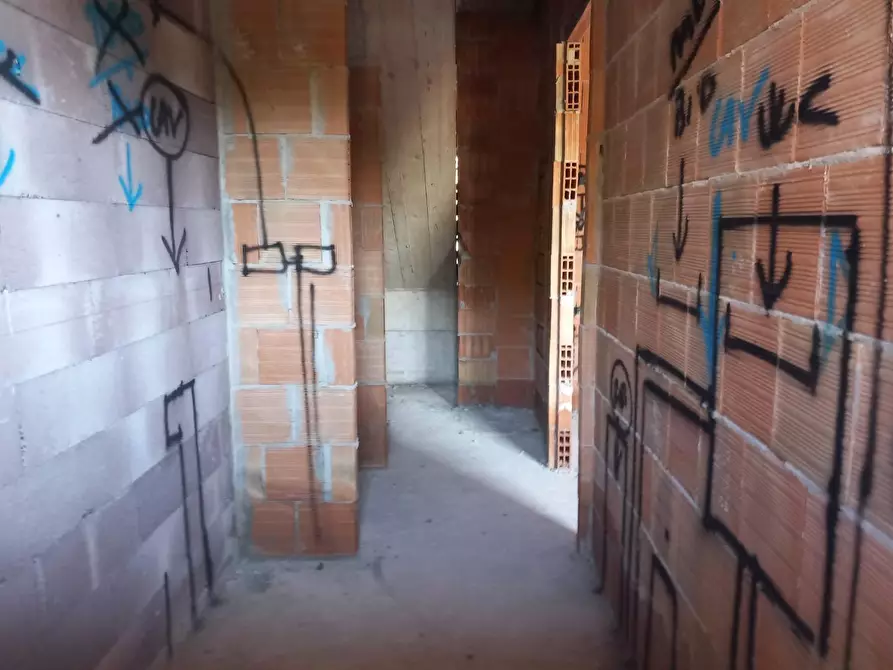 Immagine 15 di Appartamento in vendita  a Pisa