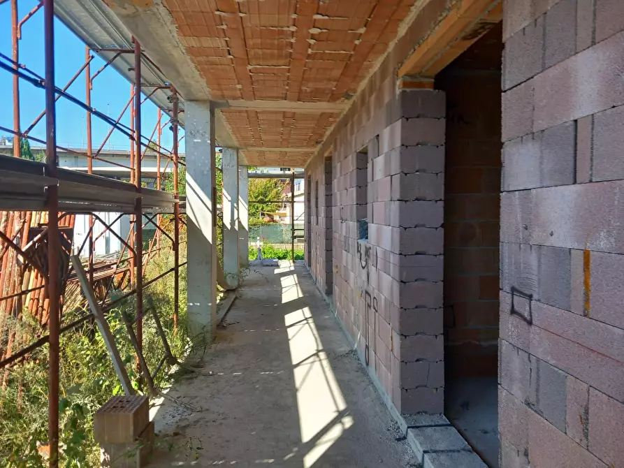 Immagine 10 di Appartamento in vendita  a Pisa