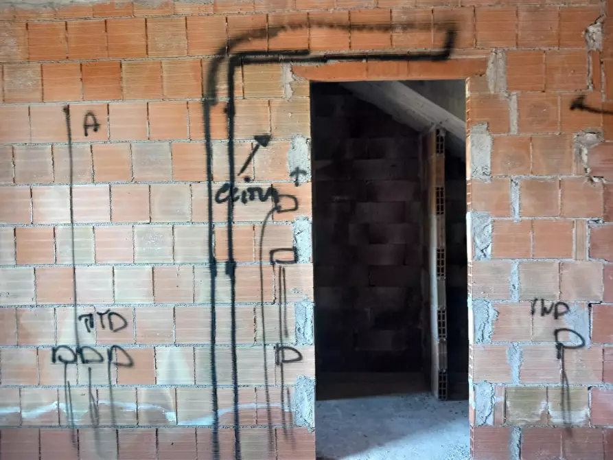 Immagine 6 di Appartamento in vendita  a Pisa