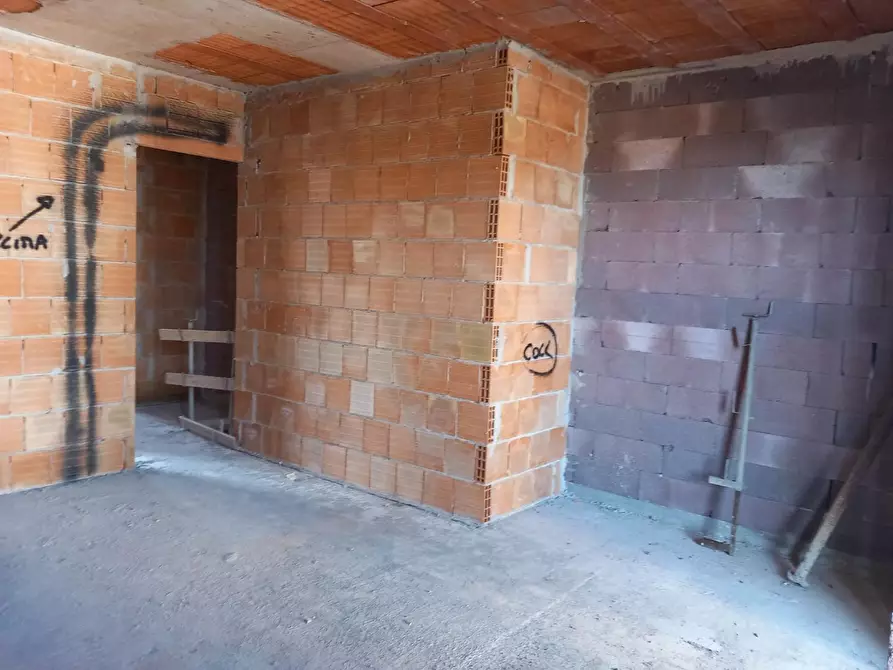 Immagine 10 di Appartamento in vendita  a Pisa