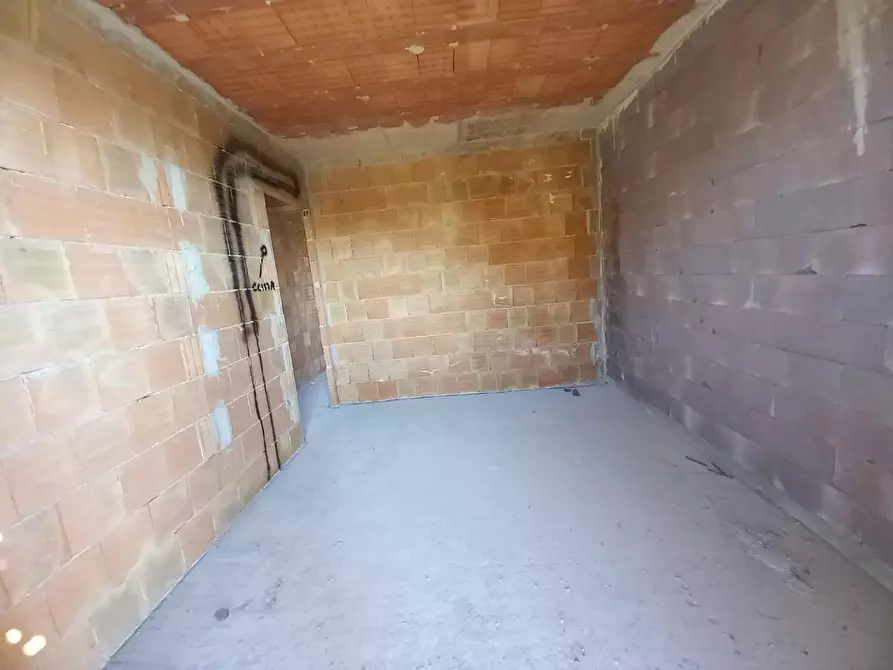 Immagine 27 di Appartamento in vendita  a Pisa