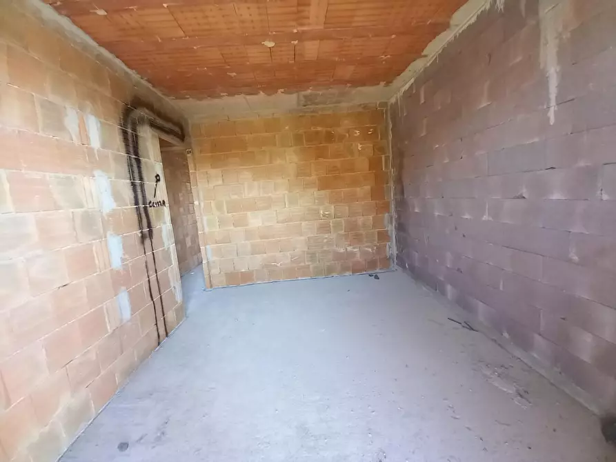 Immagine 26 di Appartamento in vendita  a Pisa