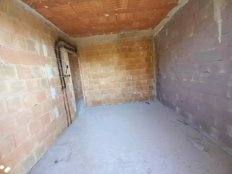 Immagine 28 di Appartamento in vendita  a Pisa