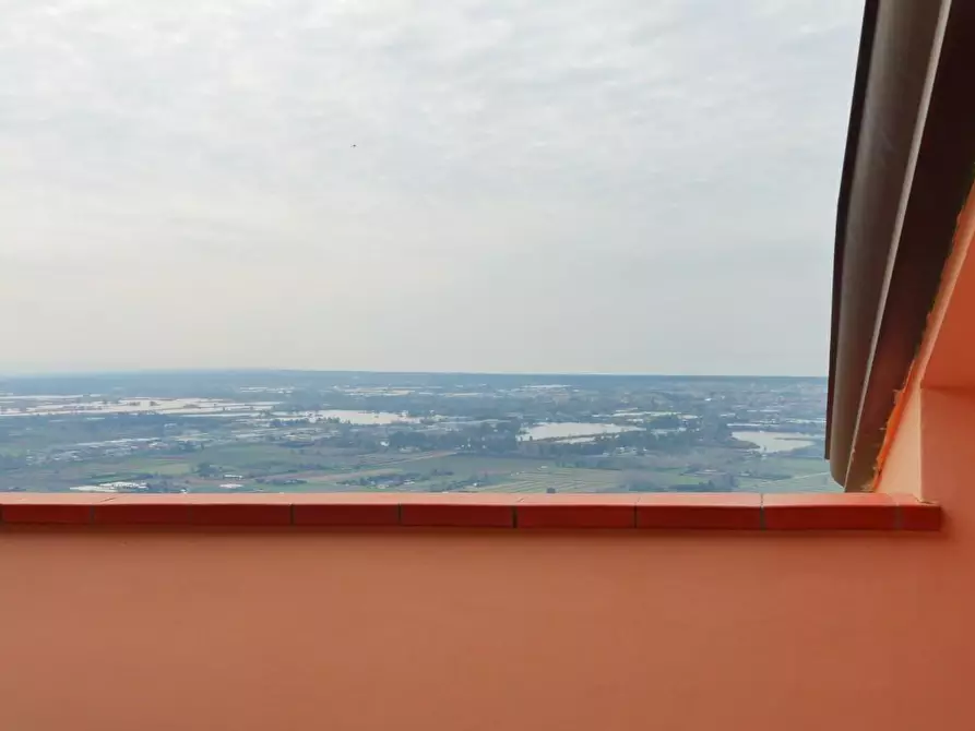 Immagine 145 di Casa colonica in vendita  a Massarosa