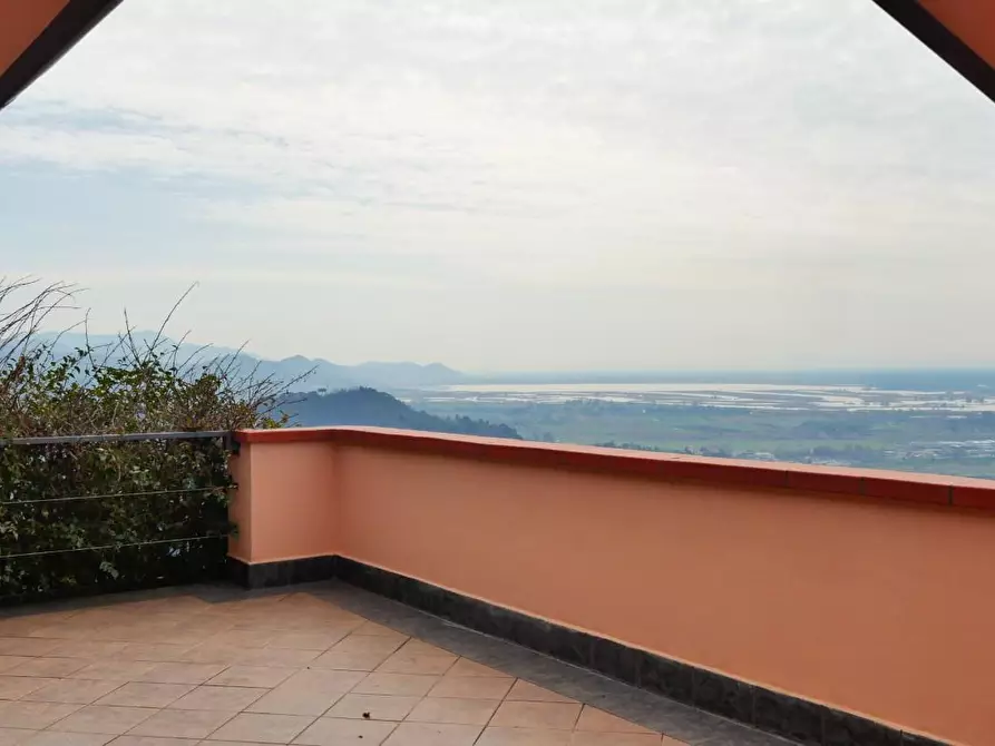 Immagine 144 di Casa colonica in vendita  a Massarosa