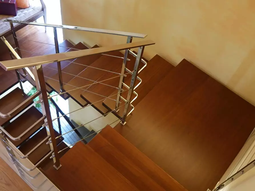 Immagine 127 di Casa colonica in vendita  a Massarosa