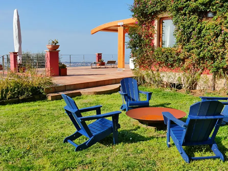 Immagine 57 di Casa colonica in vendita  a Massarosa