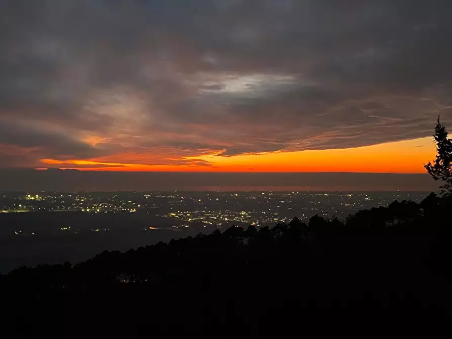 Immagine 181 di Casa colonica in vendita  a Massarosa