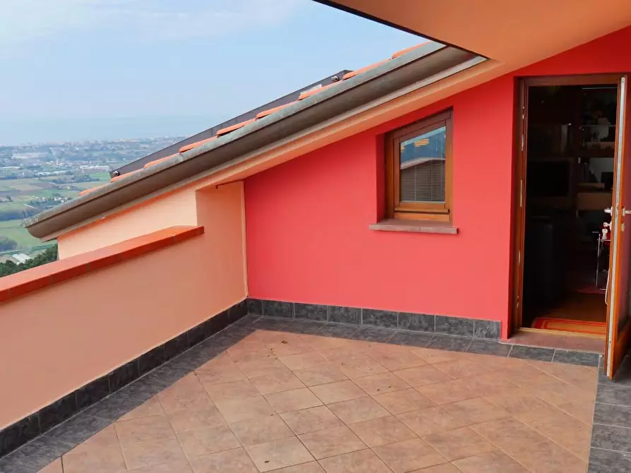 Immagine 155 di Casa colonica in vendita  a Massarosa