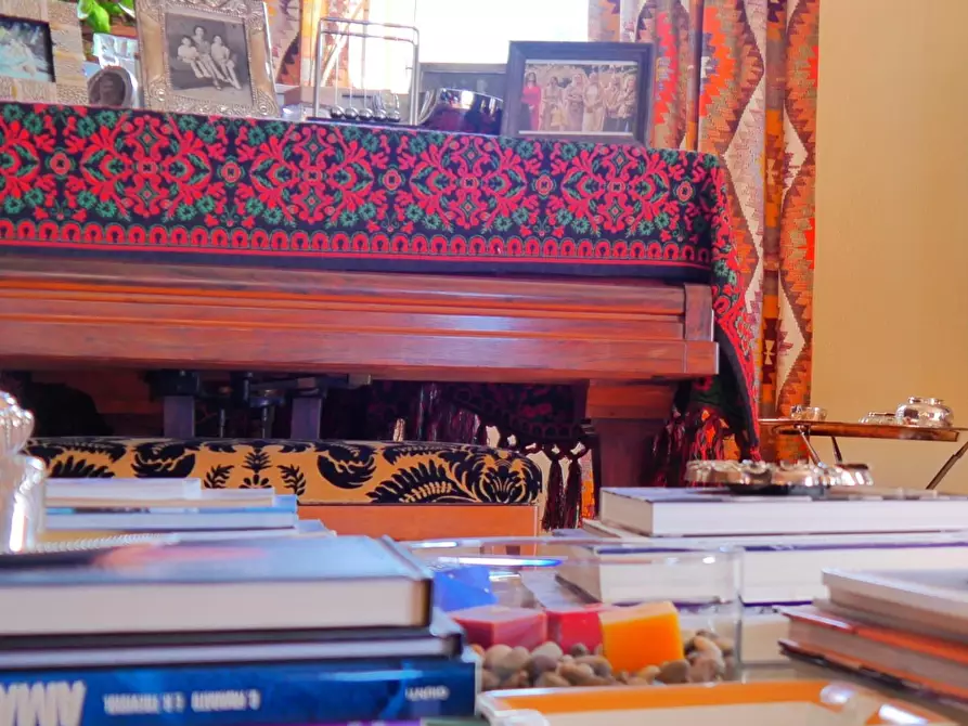 Immagine 107 di Casa colonica in vendita  a Massarosa