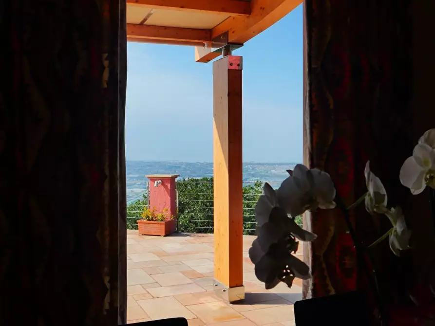 Immagine 99 di Casa colonica in vendita  a Massarosa