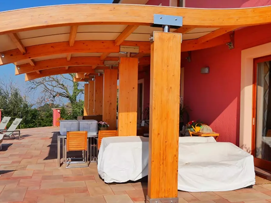 Immagine 35 di Casa colonica in vendita  a Massarosa