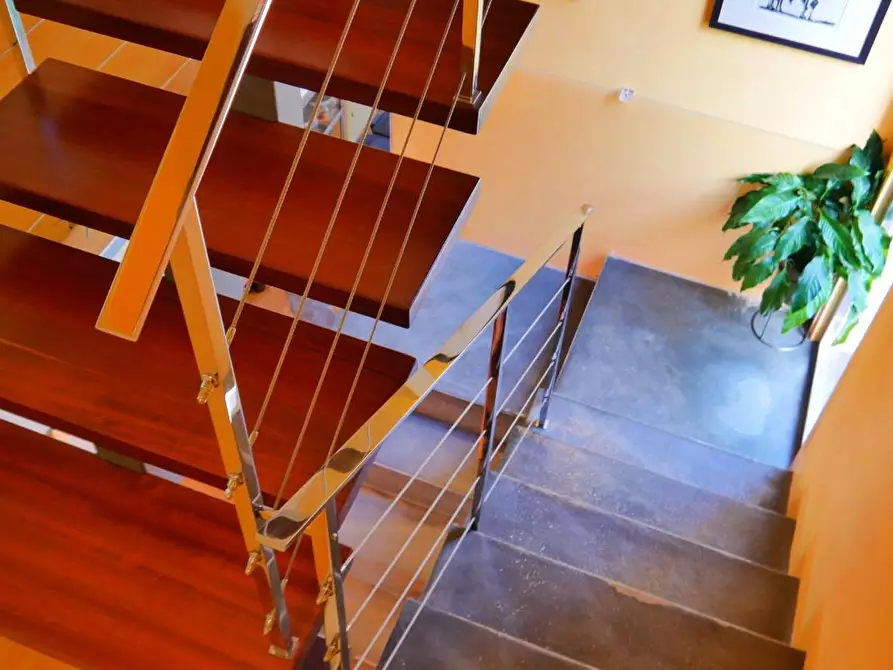 Immagine 118 di Casa colonica in vendita  a Massarosa