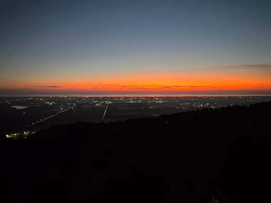 Immagine 182 di Casa colonica in vendita  a Massarosa