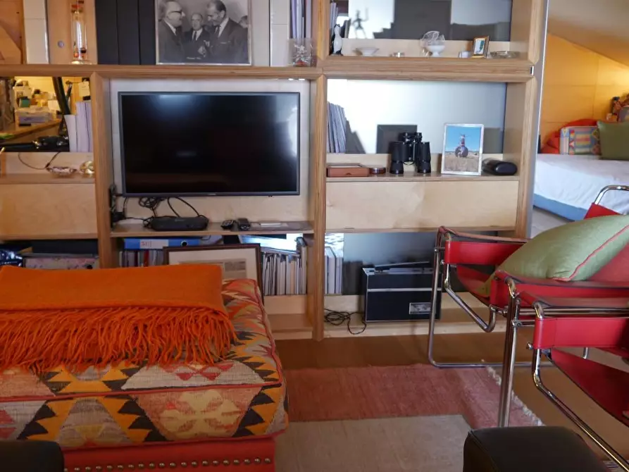 Immagine 135 di Casa colonica in vendita  a Massarosa