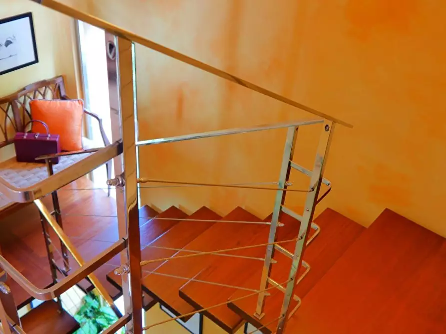 Immagine 195 di Casa colonica in vendita  a Massarosa