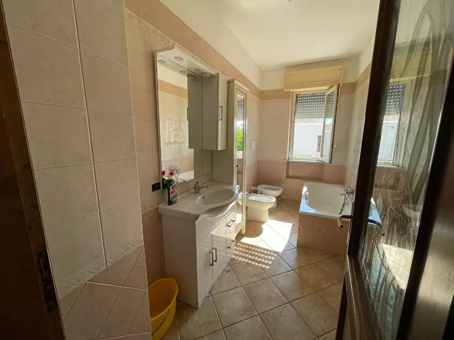 Immagine 14 di Villetta a schiera in vendita  a Montignoso